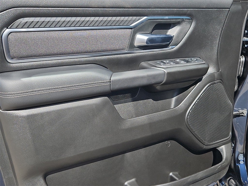 2025 RAM Ram 1500 RAM 1500 LONE STAR CREW CAB 4X2 5'7' BOX