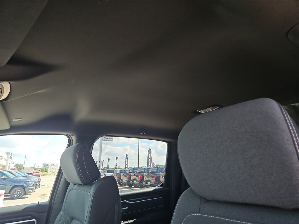 2025 RAM Ram 1500 RAM 1500 LONE STAR CREW CAB 4X2 5'7' BOX