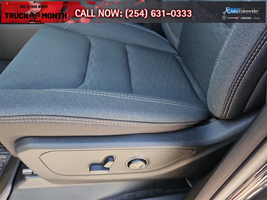 2025 RAM Ram 1500 RAM 1500 LONE STAR CREW CAB 4X2 5'7' BOX