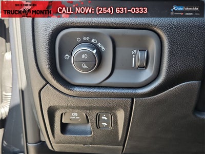 2025 RAM Ram 1500 RAM 1500 LONE STAR CREW CAB 4X2 5'7' BOX