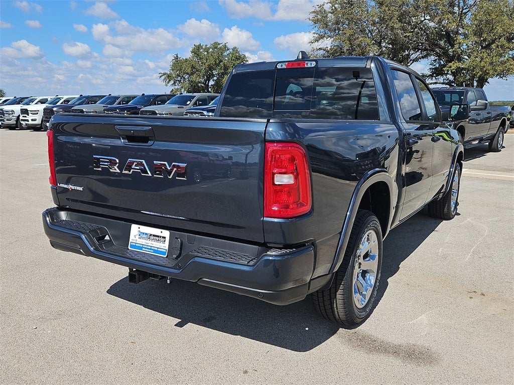 2025 RAM Ram 1500 RAM 1500 LONE STAR CREW CAB 4X2 5'7' BOX