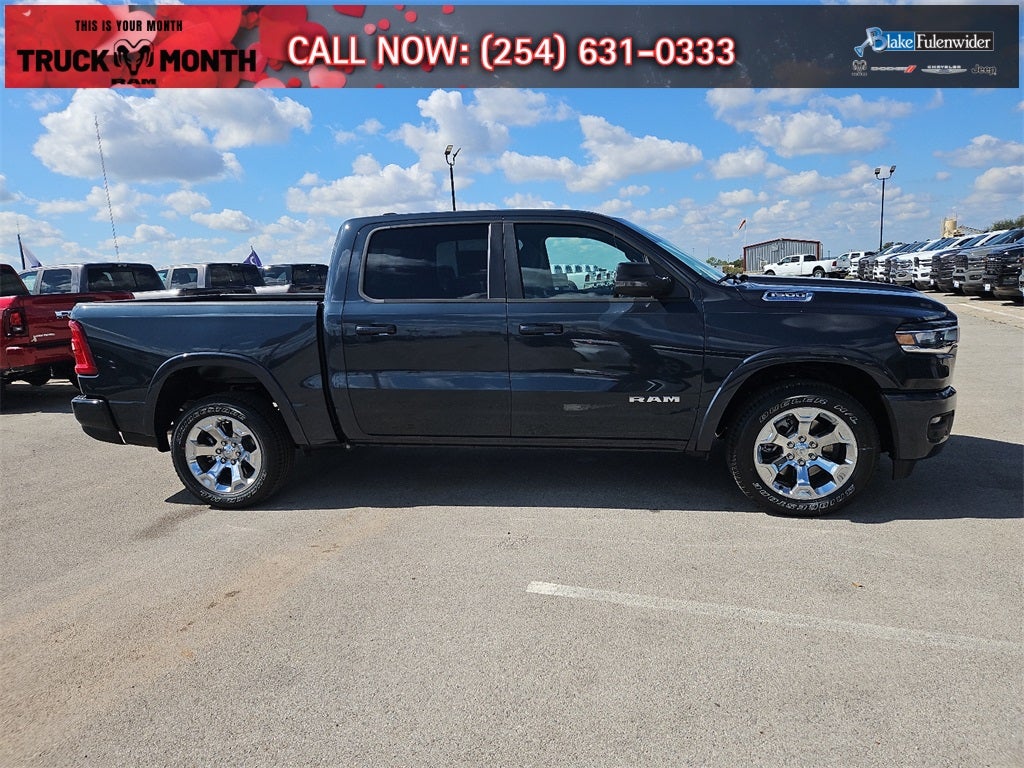 2025 RAM Ram 1500 RAM 1500 LONE STAR CREW CAB 4X2 5'7' BOX