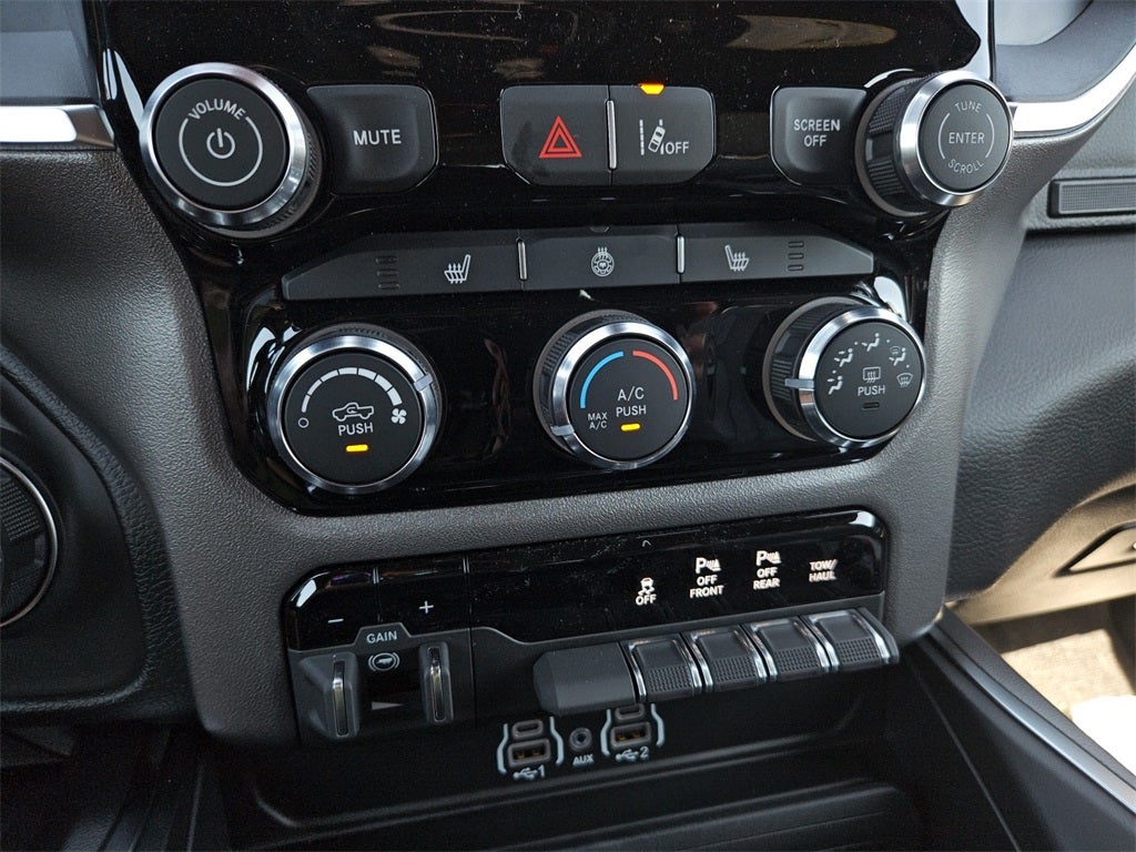 2026 RAM Ram 1500 RAM 1500 BIG HORN CREW CAB 4X2 5'7' BOX