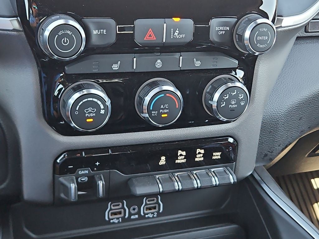 2026 RAM 1500 RAM 1500 BIG HORN CREW CAB 4X2 5'7' BOX