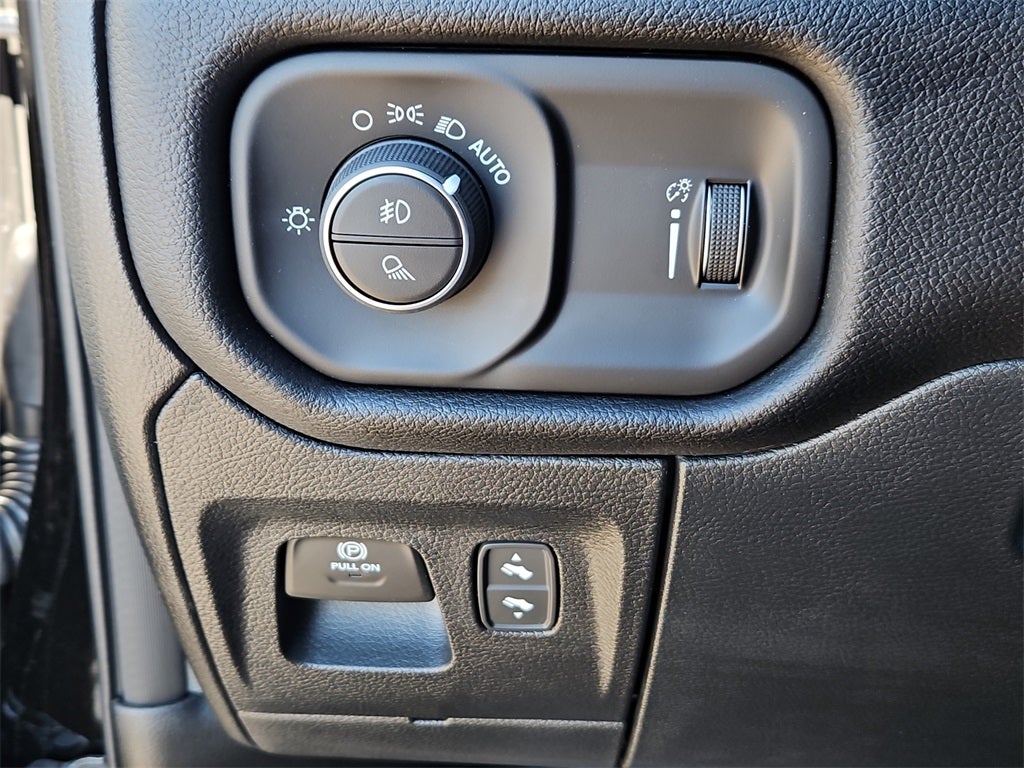 2026 RAM Ram 1500 RAM 1500 BIG HORN CREW CAB 4X2 5'7' BOX