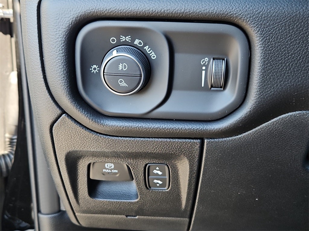 2026 RAM Ram 1500 RAM 1500 BIG HORN CREW CAB 4X2 5'7' BOX