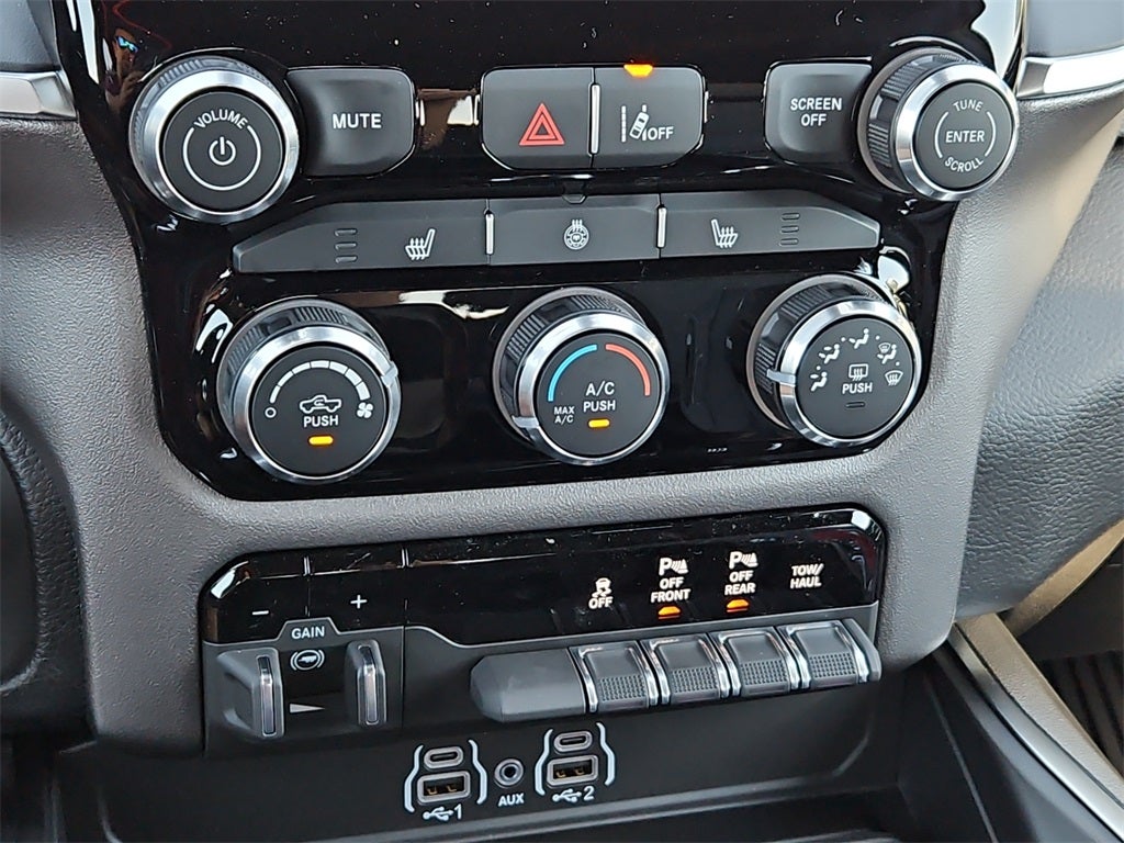 2026 RAM Ram 1500 RAM 1500 BIG HORN CREW CAB 4X2 5'7' BOX