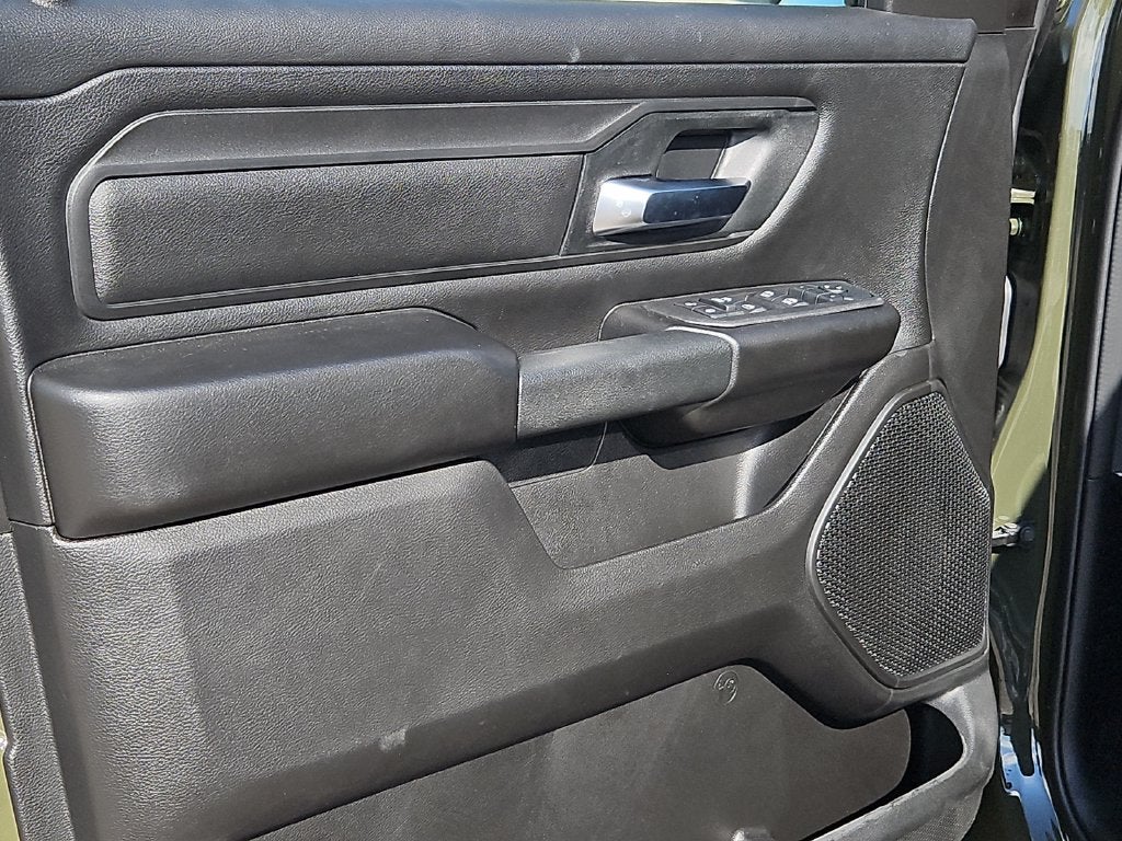 2026 RAM 1500 RAM 1500 EXPRESS CREW CAB 4X4 5'7' BOX