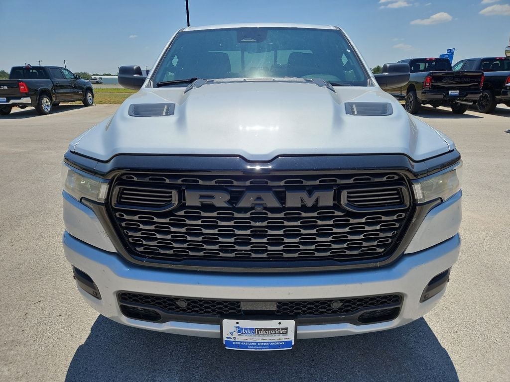 2026 RAM 1500 RAM 1500 EXPRESS QUAD CAB 4X4 6'4' BOX
