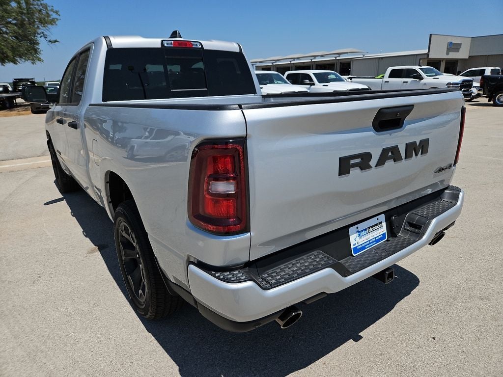 2026 RAM 1500 RAM 1500 EXPRESS QUAD CAB 4X4 6'4' BOX