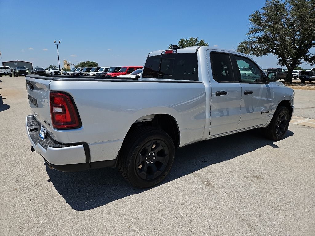2026 RAM 1500 RAM 1500 EXPRESS QUAD CAB 4X4 6'4' BOX