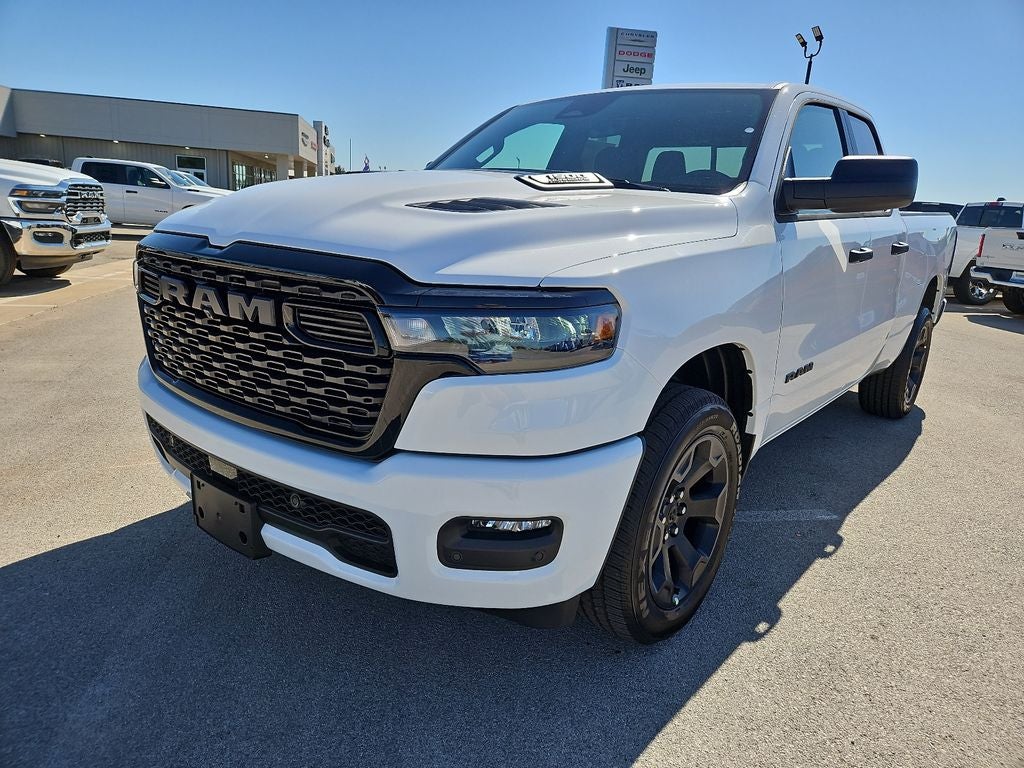 2026 RAM 1500 RAM 1500 EXPRESS QUAD CAB 4X4 6'4' BOX
