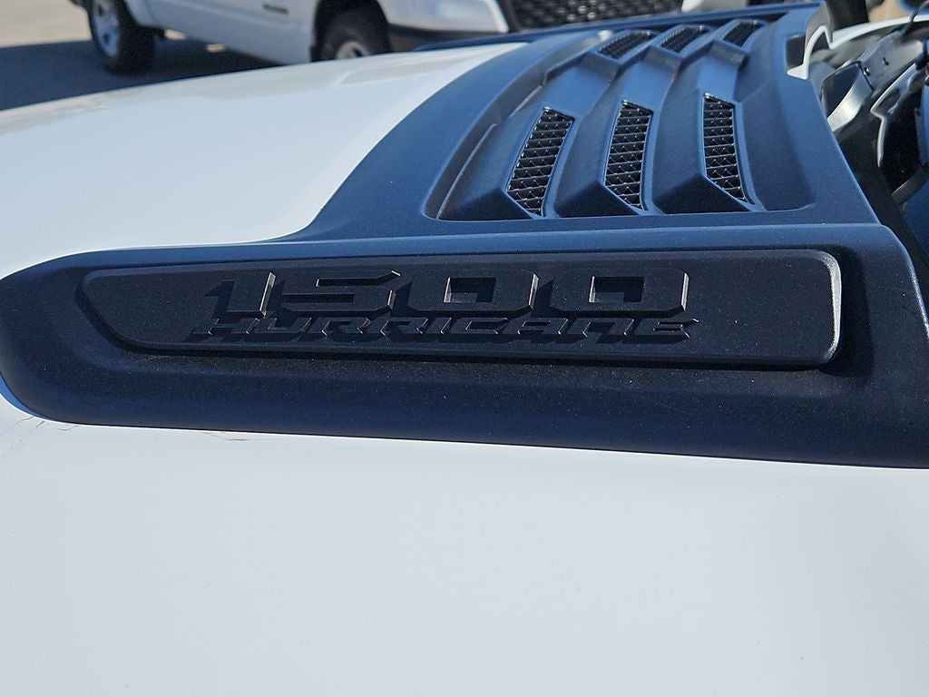 2026 RAM 1500 RAM 1500 EXPRESS QUAD CAB 4X4 6'4' BOX