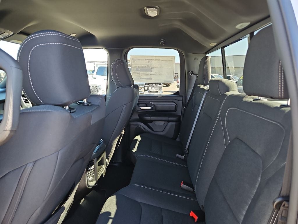 2026 RAM 1500 RAM 1500 EXPRESS QUAD CAB 4X4 6'4' BOX