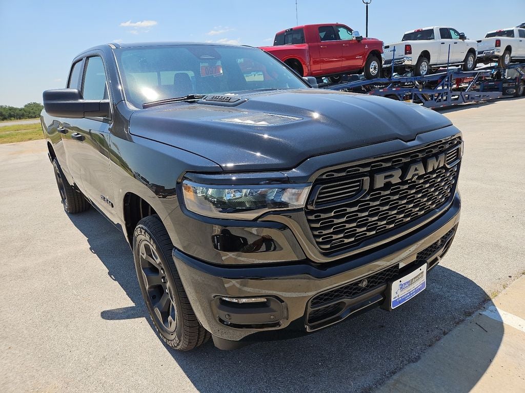 2026 RAM 1500 RAM 1500 EXPRESS QUAD CAB 4X4 6'4' BOX