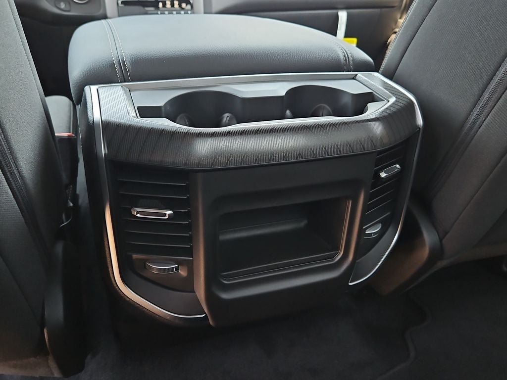 2026 RAM 1500 RAM 1500 EXPRESS QUAD CAB 4X4 6'4' BOX