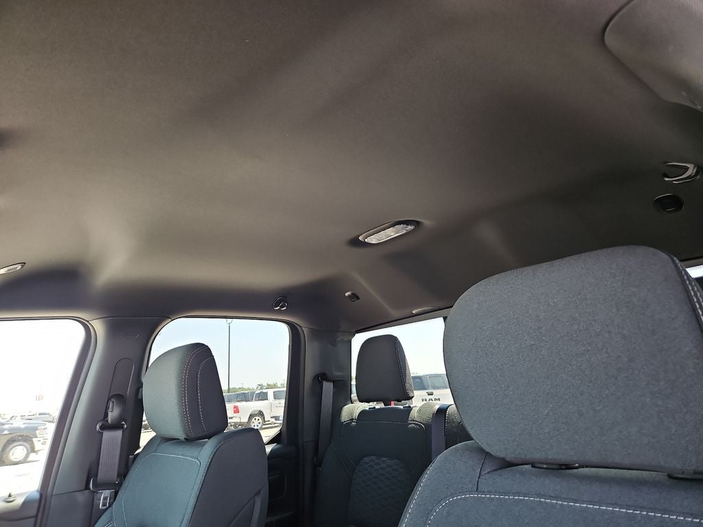 2026 RAM 1500 RAM 1500 EXPRESS QUAD CAB 4X4 6'4' BOX