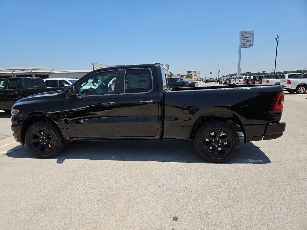 2026 RAM 1500 RAM 1500 EXPRESS QUAD CAB 4X4 6'4' BOX