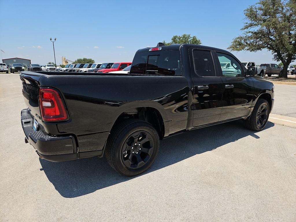 2026 RAM 1500 RAM 1500 EXPRESS QUAD CAB 4X4 6'4' BOX