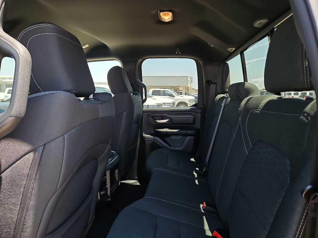 2026 RAM 1500 RAM 1500 EXPRESS QUAD CAB 4X4 6'4' BOX