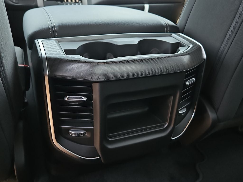 2026 RAM 1500 RAM 1500 EXPRESS QUAD CAB 4X4 6'4' BOX