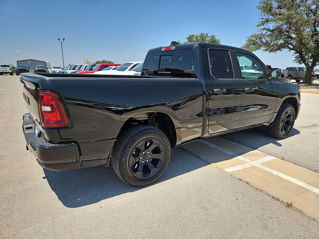 2026 RAM 1500 RAM 1500 EXPRESS QUAD CAB 4X4 6'4' BOX