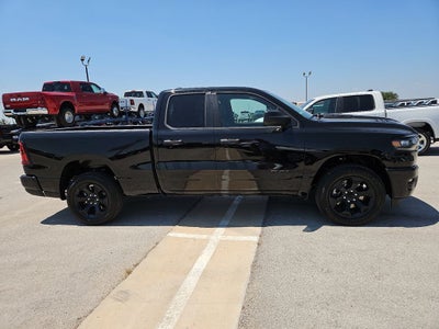2026 RAM 1500 RAM 1500 EXPRESS QUAD CAB 4X4 6'4' BOX