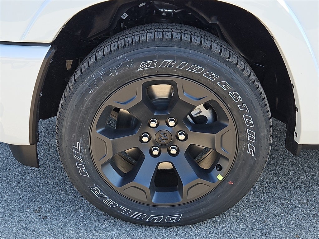 2026 RAM Ram 1500 RAM 1500 LONE STAR CREW CAB 4X4 5'7' BOX