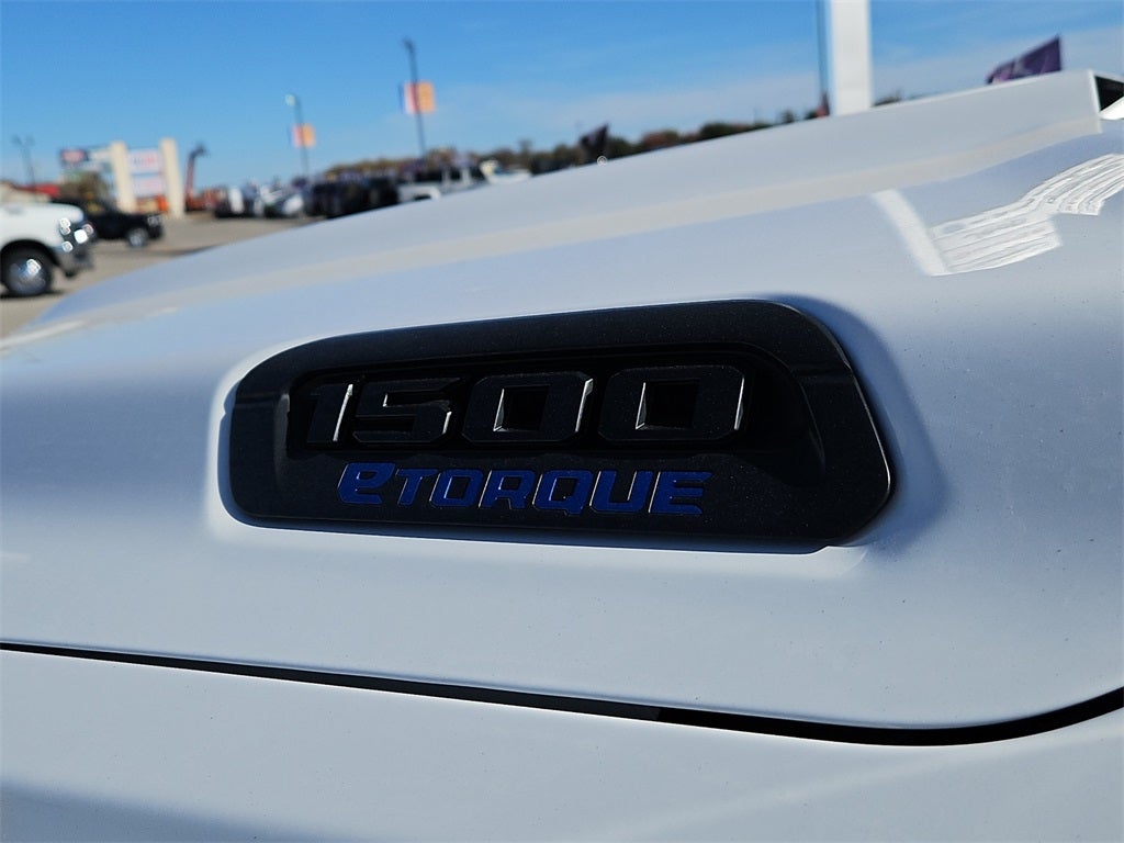 2026 RAM Ram 1500 RAM 1500 LONE STAR CREW CAB 4X4 5'7' BOX