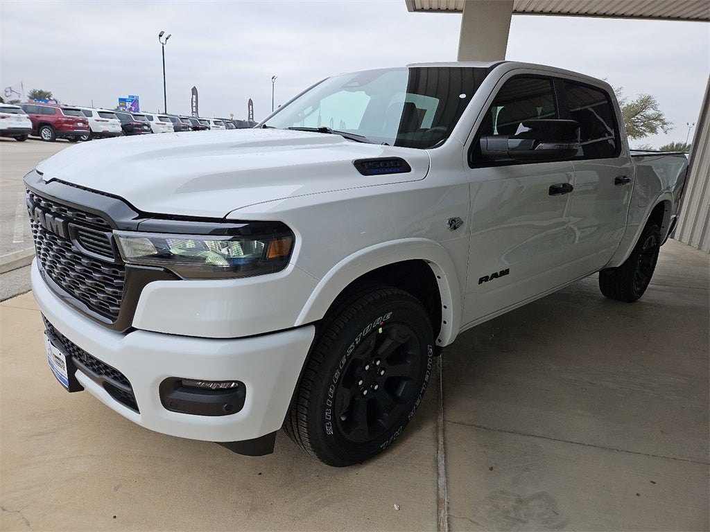 2026 RAM Ram 1500 RAM 1500 LONE STAR CREW CAB 4X4 5'7' BOX