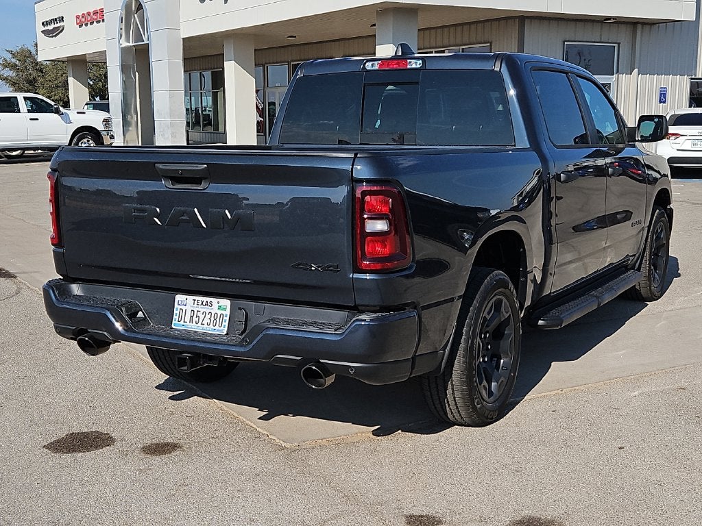 2027 RAM 1500 RAM 1500 EXPRESS CREW CAB 4X4 5'7' BOX