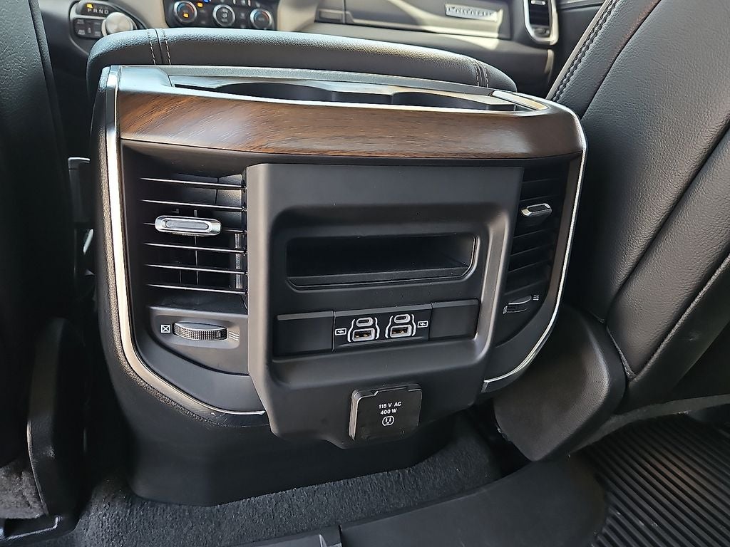 2022 RAM 1500 Laramie Crew Cab 4x4 5'7' Box