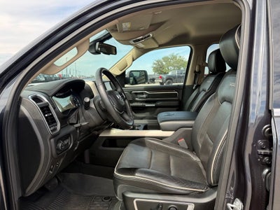 2019 RAM 1500 Laramie Crew Cab 4x4 5'7' Box