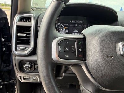 2019 RAM 1500 Laramie Crew Cab 4x4 5'7' Box