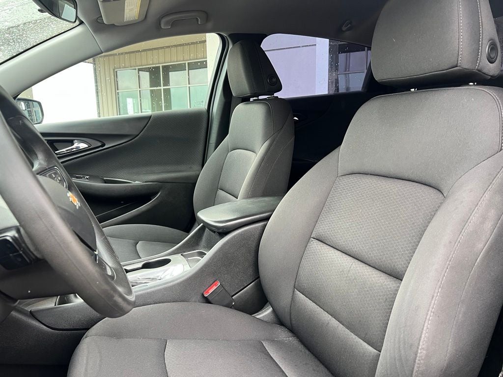 2020 Chevrolet Malibu FWD LS