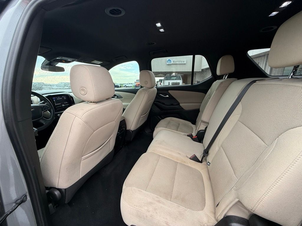 2023 Chevrolet Traverse FWD LS