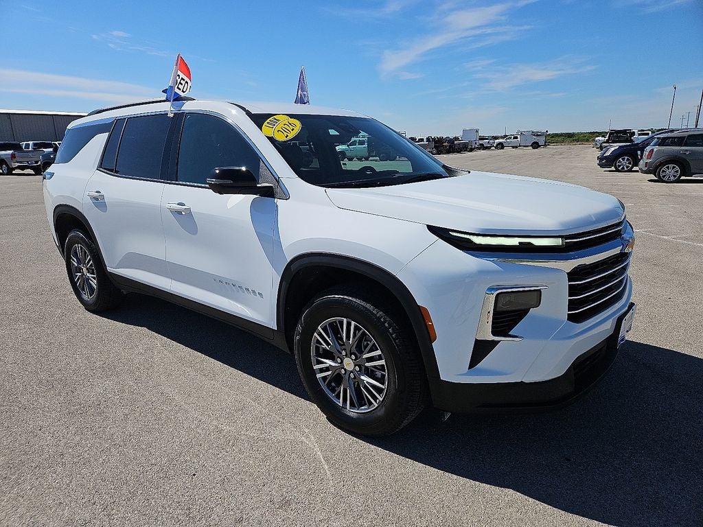 2026 Chevrolet Traverse FWD LT