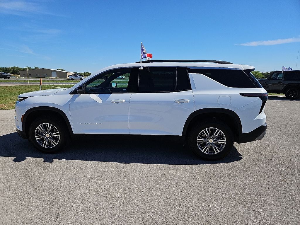 2026 Chevrolet Traverse FWD LT