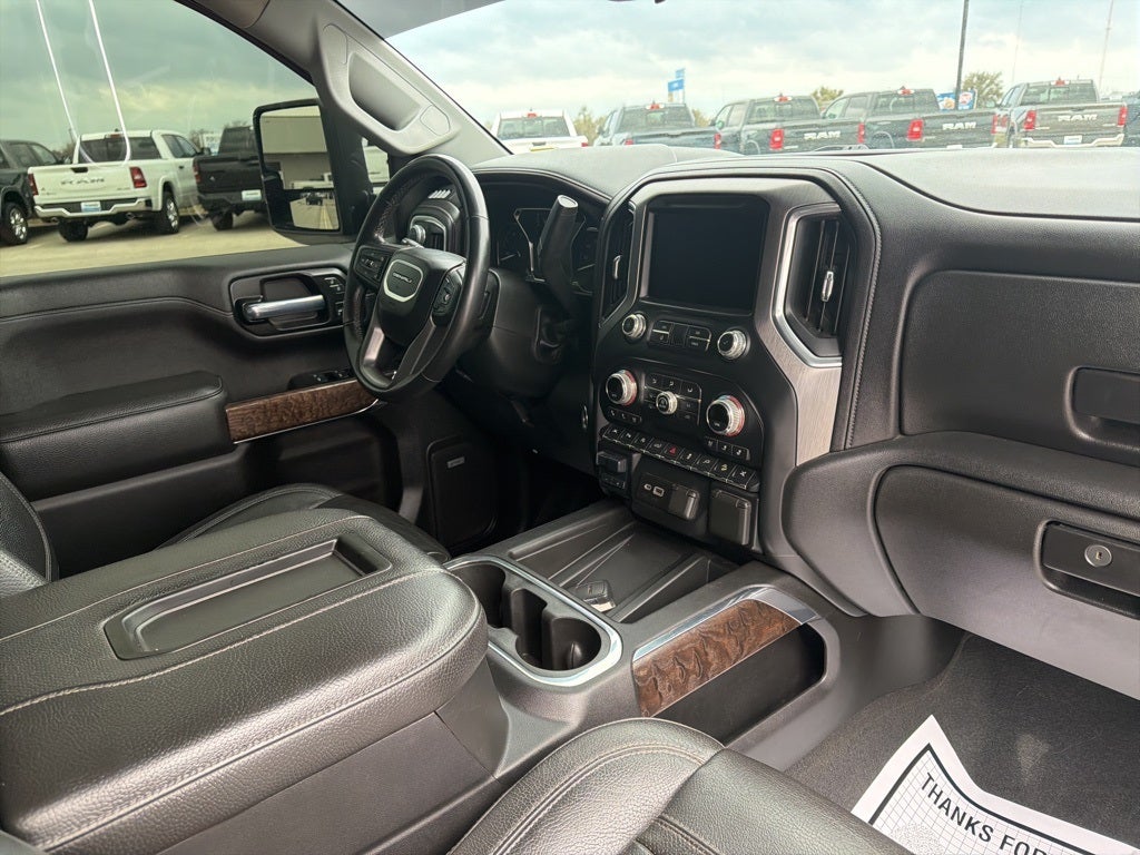 2020 GMC Sierra 1500 4WD Crew Cab Short Box Denali