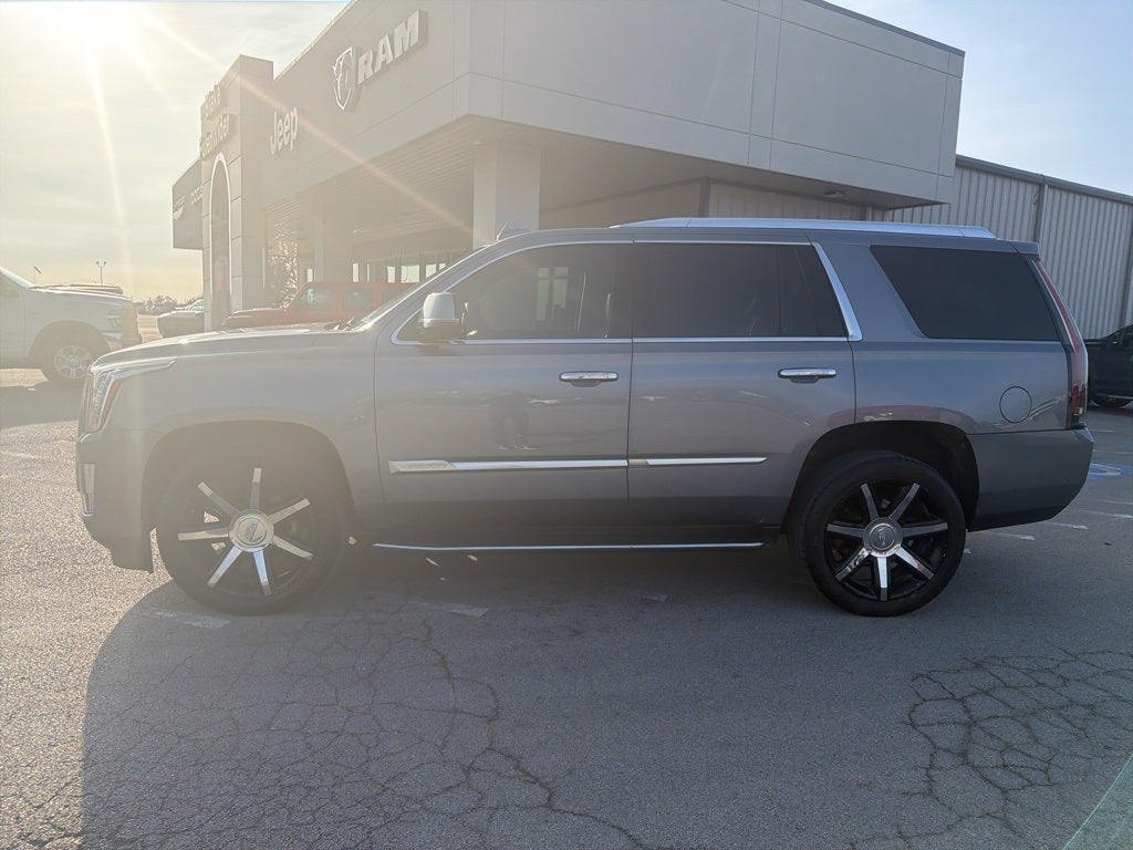 2019 Cadillac Escalade Luxury