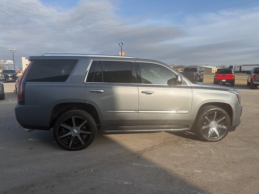 2019 Cadillac Escalade Luxury