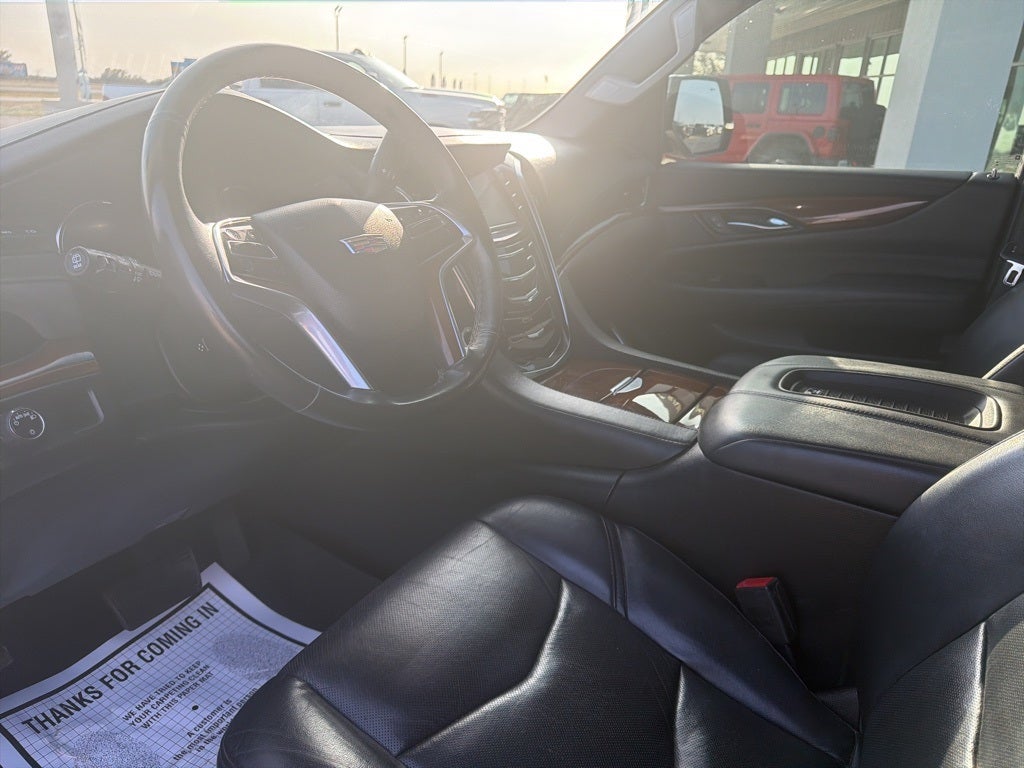 2019 Cadillac Escalade Luxury