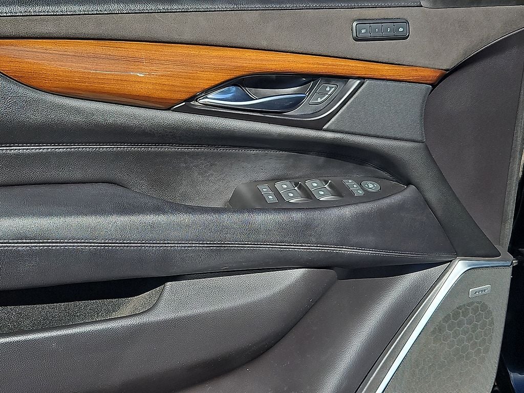 2020 Cadillac Escalade 4WD Luxury