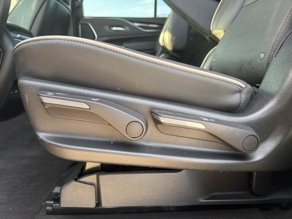 2023 Cadillac Escalade 4WD Sport