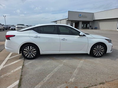 2023 Nissan Altima SV FWD