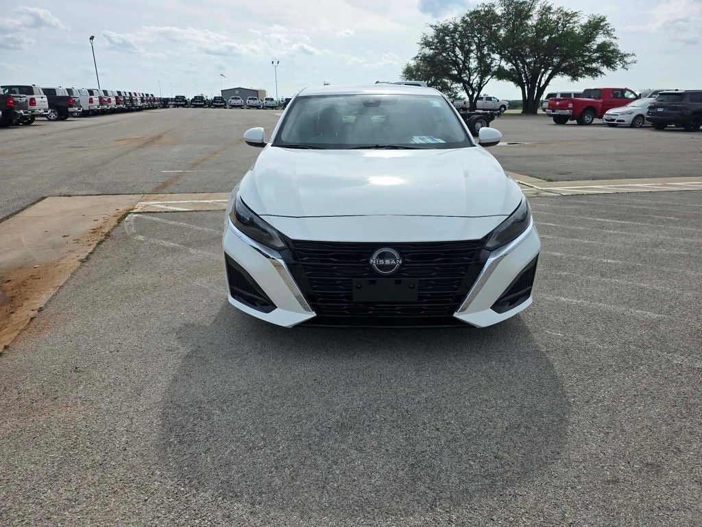 2023 Nissan Altima SV FWD