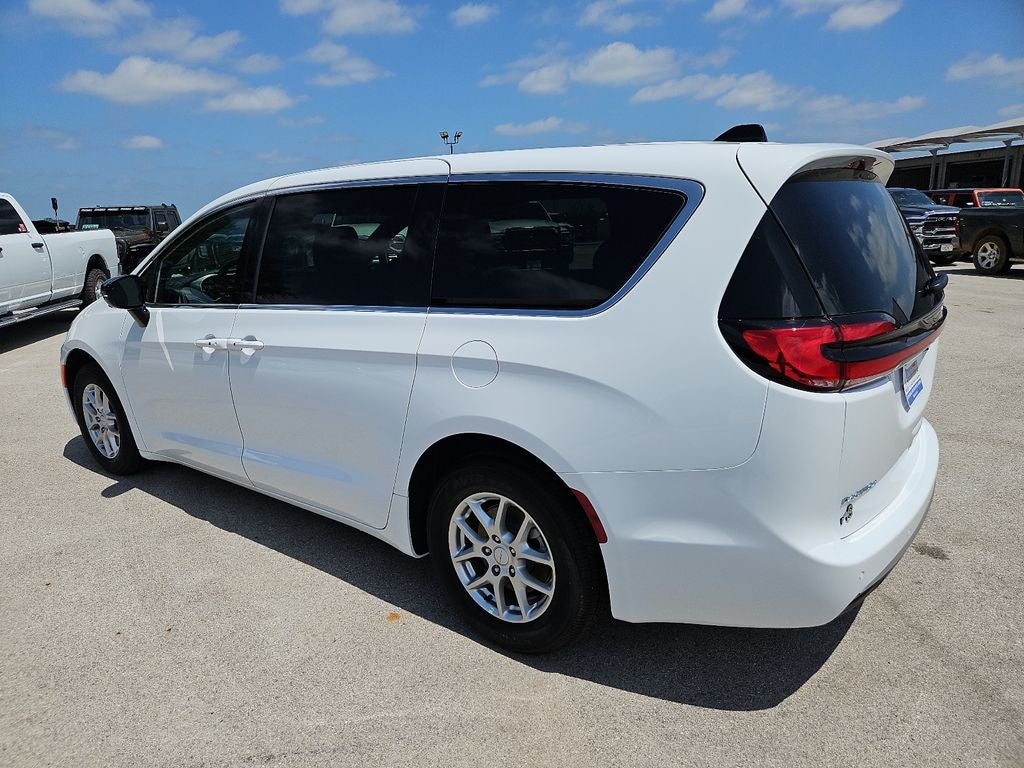 2027 Chrysler Pacifica PACIFICA SELECT