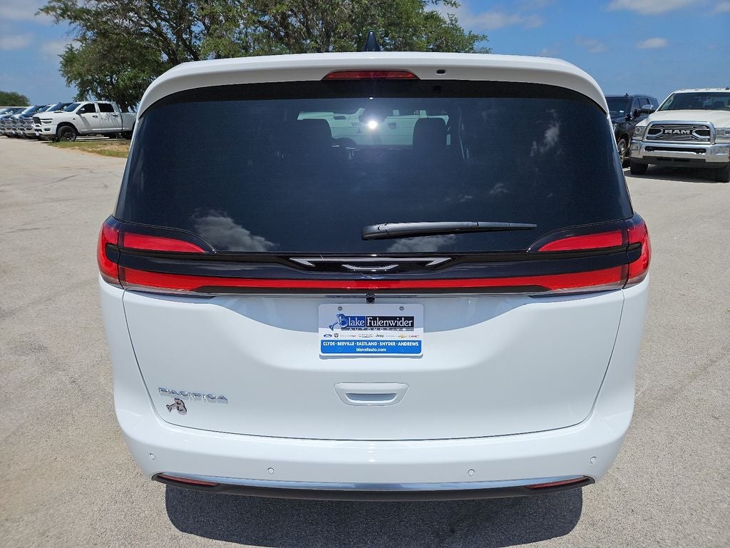 2027 Chrysler Pacifica PACIFICA SELECT