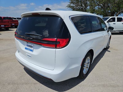 2027 Chrysler Pacifica PACIFICA SELECT