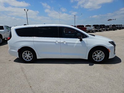2027 Chrysler Pacifica PACIFICA SELECT